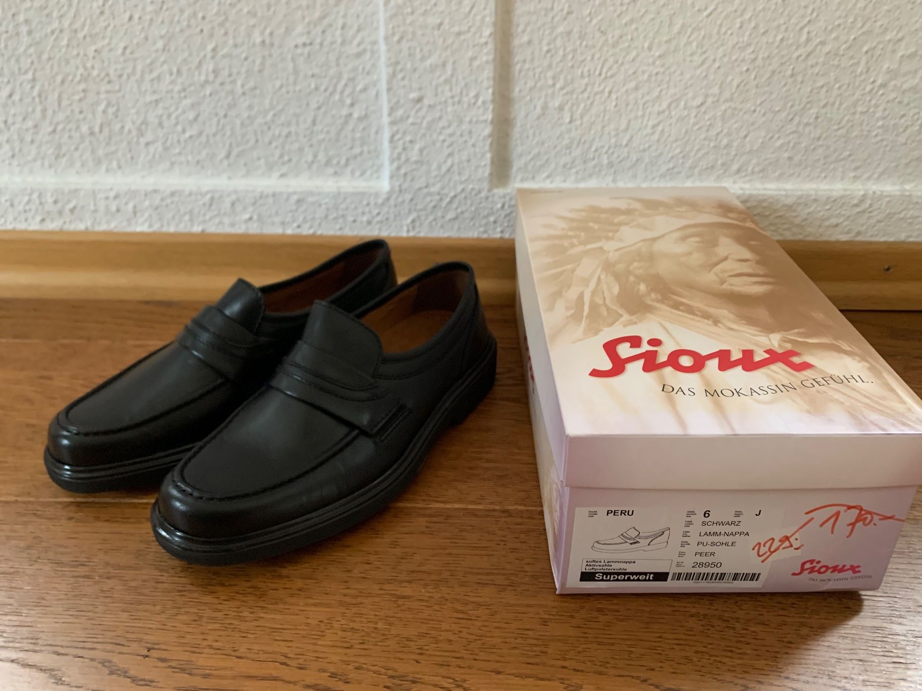 Scarpe da uomo: Sioux Mokassin Model Peru black Size 6 (ca.40) – Nuovo e nell'imballaggio originale da Zürich venduto da finsti