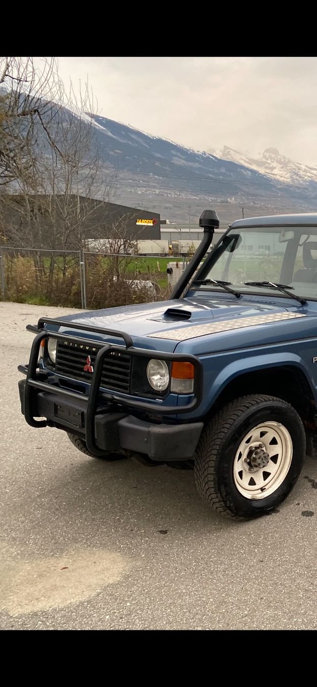 Mitsubishi Tutti pezzi di ricambio auto: Mitsubishi Pajero – Usato da St-Séverin venduto da amin06 1