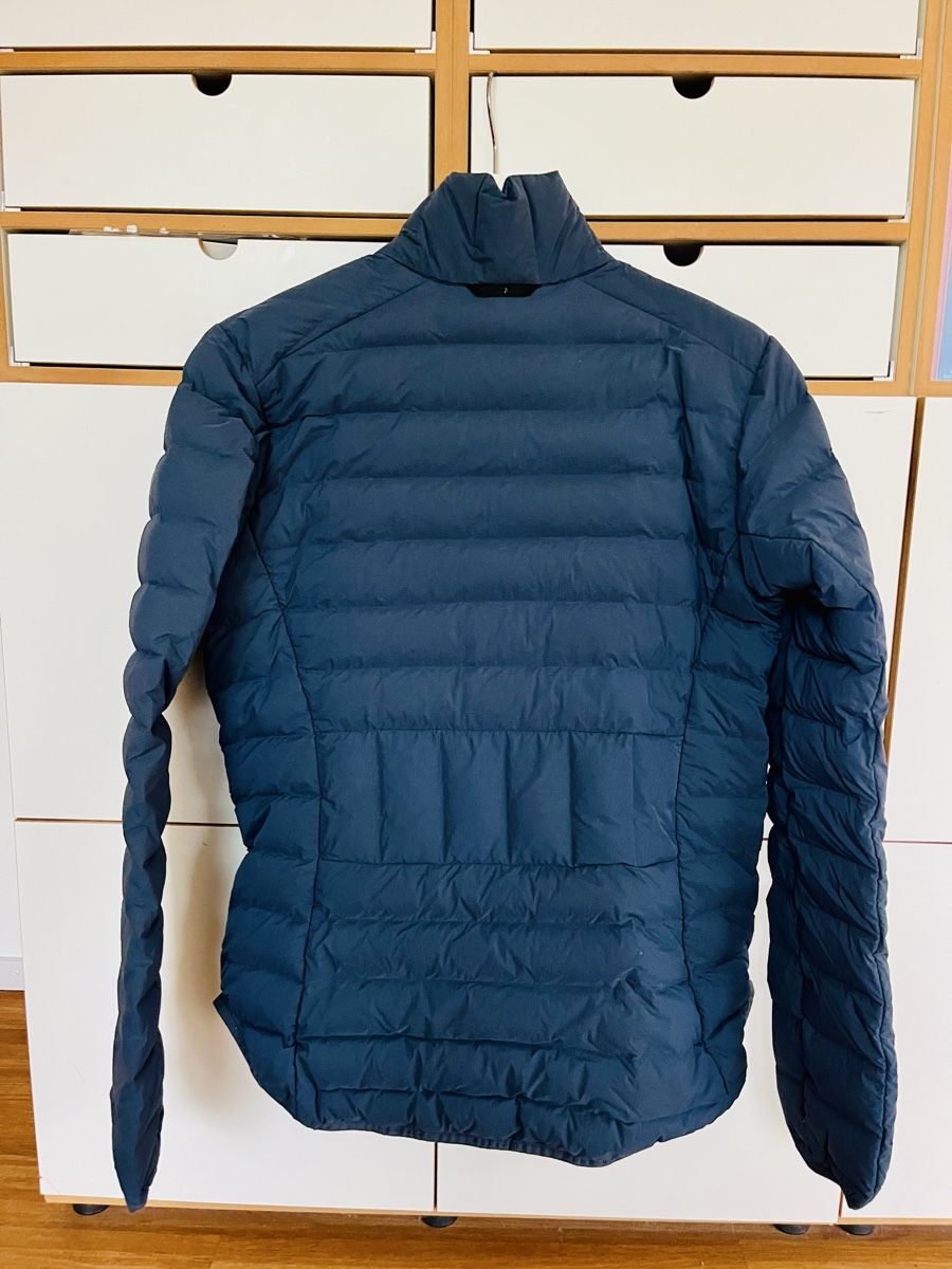 Peak Performance Giacche: PEAK PERFORMANCE Jacke Daunen Gr. S – Usato da Küsnacht ZH venduto da madrilena77 1