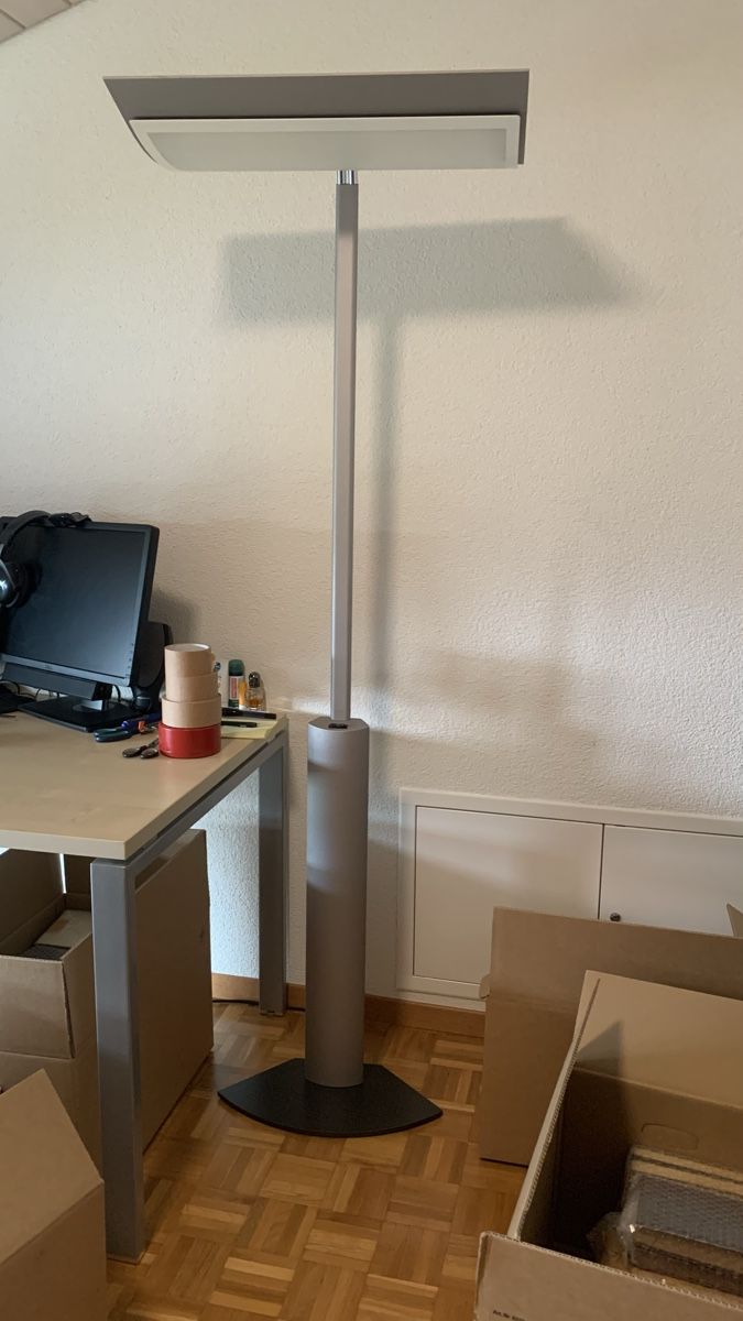 Lampen: Stehlampe  – Neu (gemäss Beschreibung) aus Unterentfelden von juiceteen