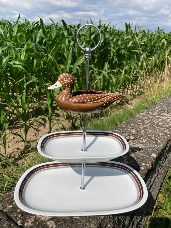 Etagere mit Arzberg Platten und Ente (Gebraucht) in Subingen für CHF 28 ...