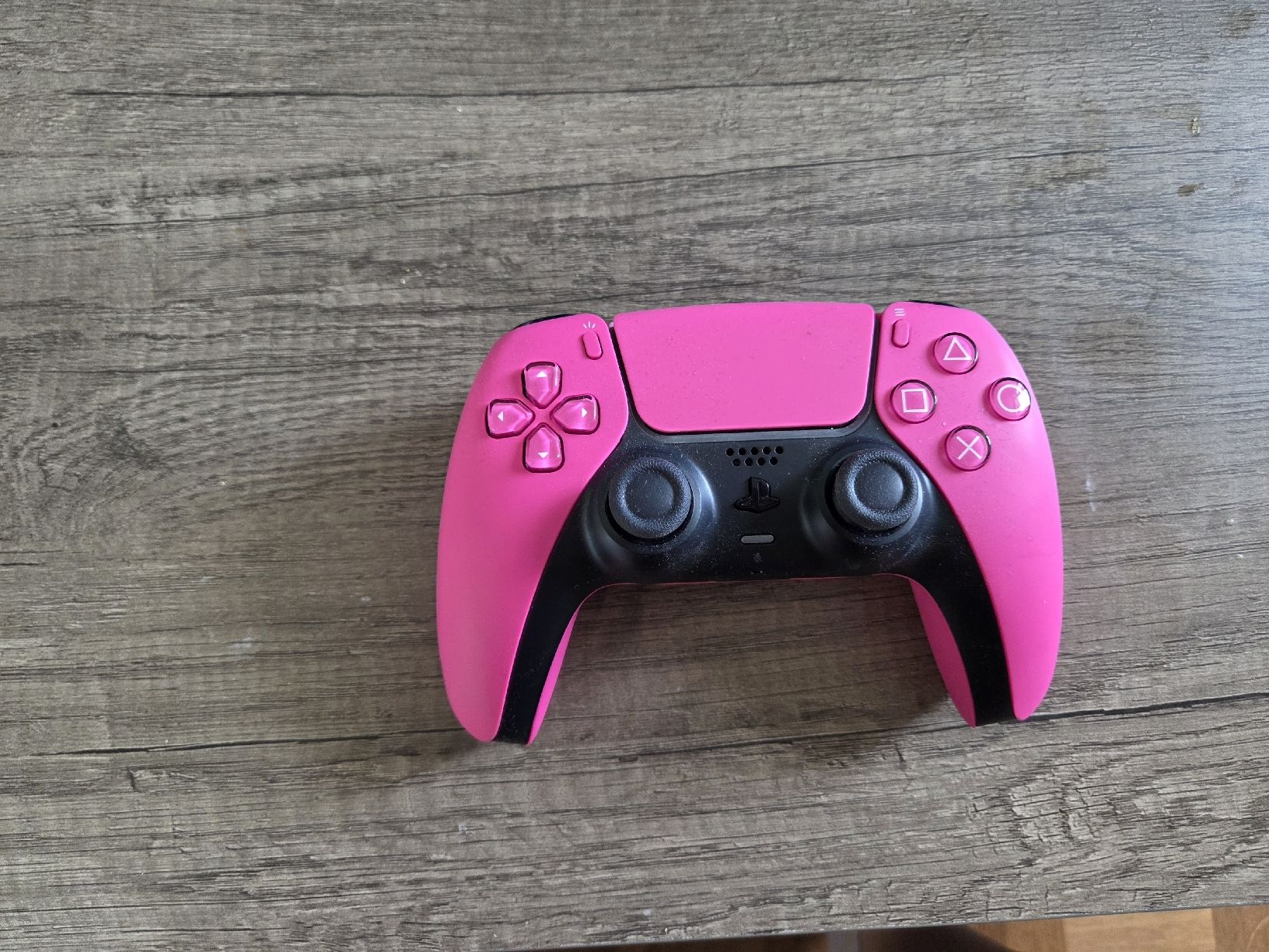 Sony Controller: PS5 Controller Pink – Nuovo (secondo la descrizione) da Windisch venduto da jen_7tqz
