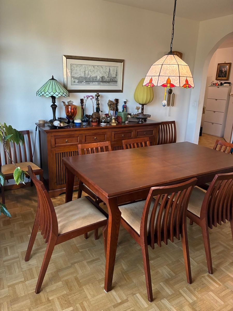 Set di tavolo e panche: Table à manger et 8 chaises – Usato da Genève venduto da jac_hw8k 1