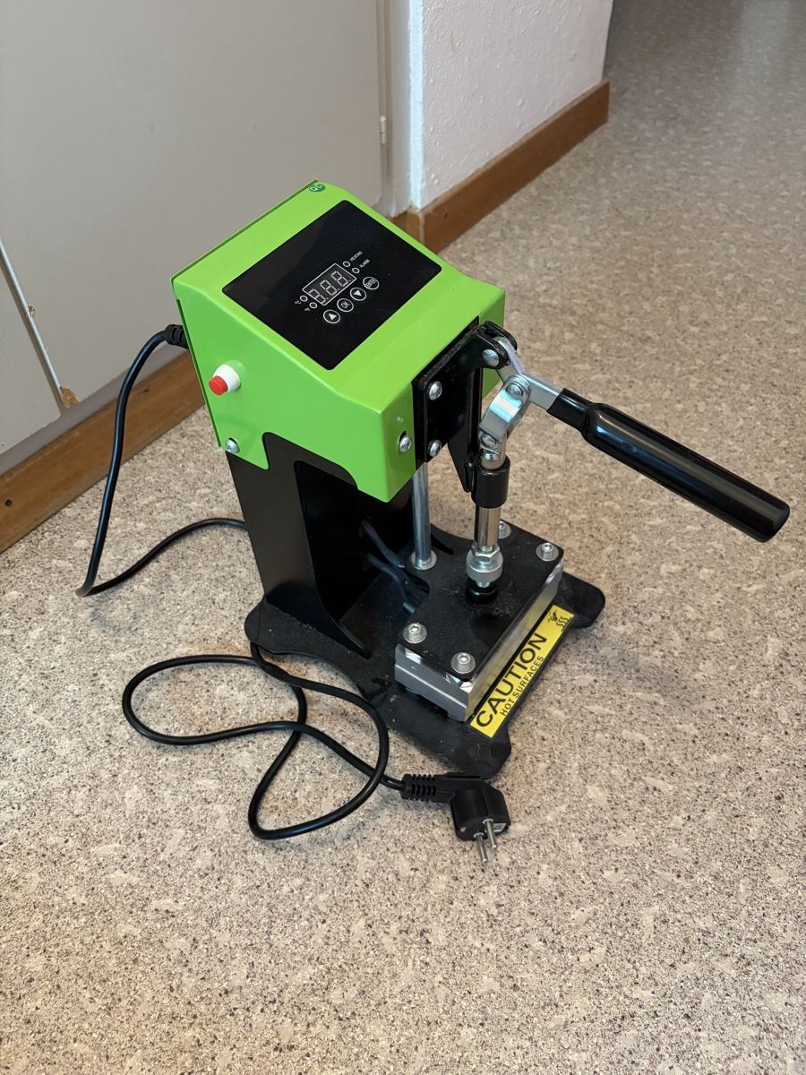 Tutte le macchine: AP1903 Mini Heat Press / Rosin Press – Usato da Thun venduto da edon99