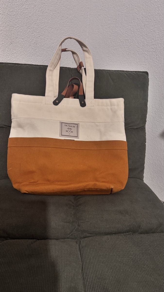 Ta Tha Ta Zaini: Fast neue Ta. Tha.Ta Swift Rucksack! – Nuovo (secondo la descrizione) da Hausen AG venduto da NJ2019
