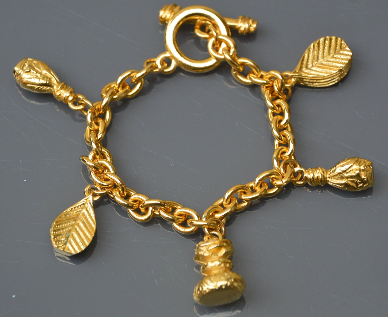 Armbänder & -reifen: Aemband Kenzo bracelet – Gebraucht aus Collonges von Auganien 4
