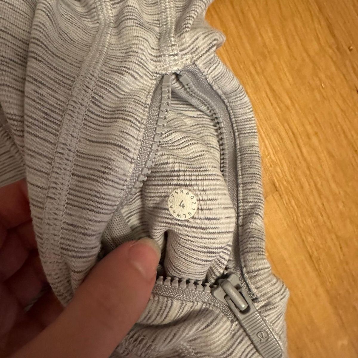 Lululemon Giacche: Lululemon Grey Define Jacket – Usato da Zug venduto da Lele0102 1