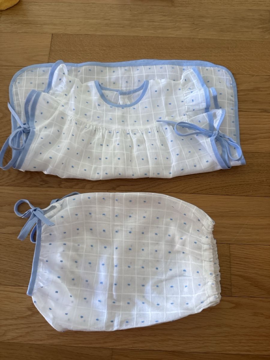 Lotti di vestiti: Zweiteiler Weiss/Blau Grösse 80/88 – Usato da Dielsdorf venduto da nad_r69c 2