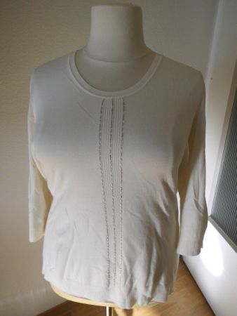 Pull blanc T. 52