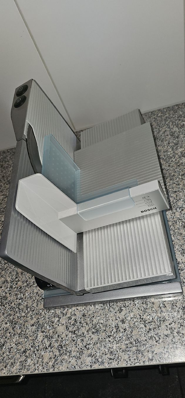 Bosch Elettrodomestici da cucina: BOSCH Aufschnittmaschine Silber gebraucht – Usato da Baden venduto da Khitsch