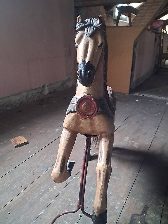Sculptures & Statues: Antike Karusellpferde  – D'occasion à Trimbach par Timewarp 2
