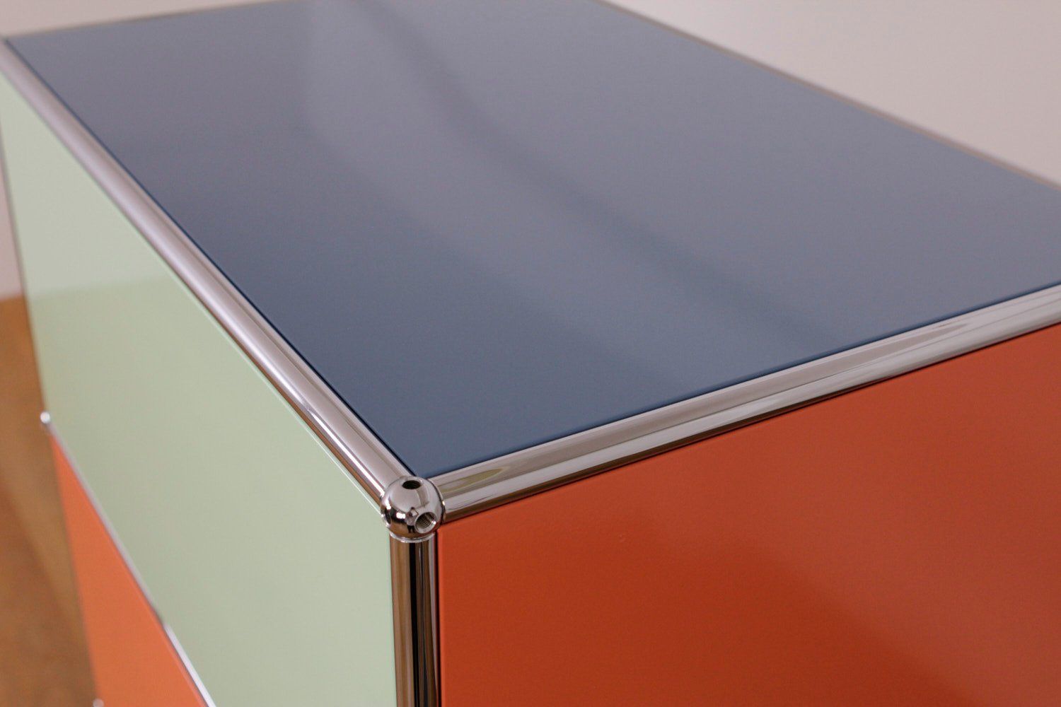 USM Regale: USM Haller Regal // UPCYCLED! // NEUE FARBEN – Neu (gemäss Beschreibung) aus Affoltern am Albis von StudioStandard 5
