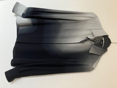 Attraktiver Look für die Festtage? AKRIS Bluse NEU