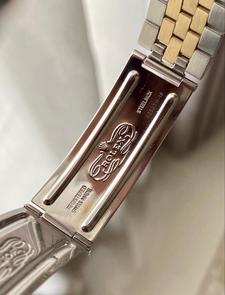 Rolex Montres: Rolex Datejust 16233 mint circa 2002 – D'occasion à Neuchatel par mar_9blm 7