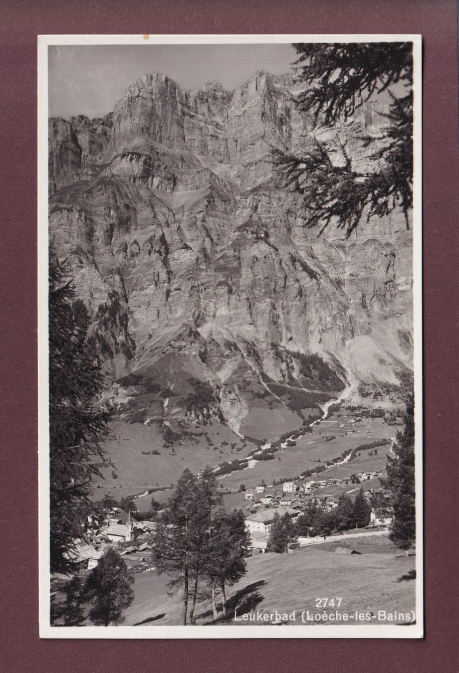Cartoline postali: LEUKERBAD - LOECHE-LES-BAINS – Usato da Pully venduto da nicecards