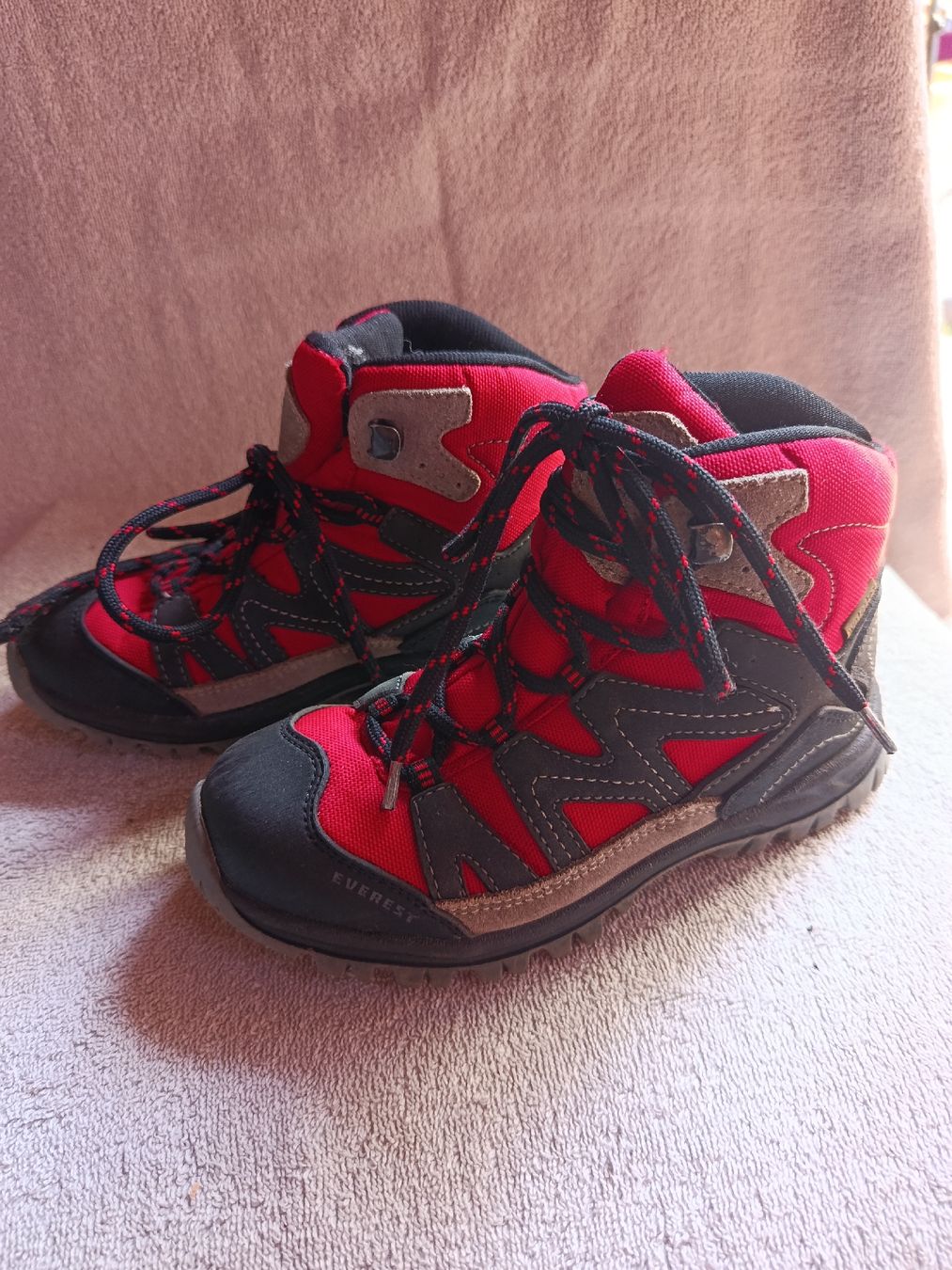 Everest Scarpe per ragazzi: Wanderschuhe  – Usato da Aarwangen venduto da GiLANi