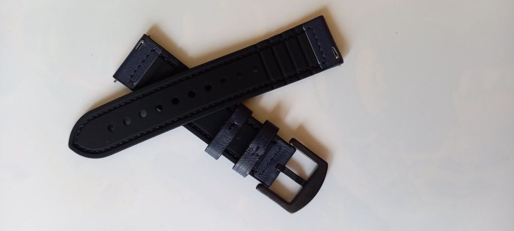 Bracciali & Braccialetti: Uhrenarmband 22mm Blau – Nuovo e nell'imballaggio originale da Altstätten SG venduto da ana_7xf7 1
