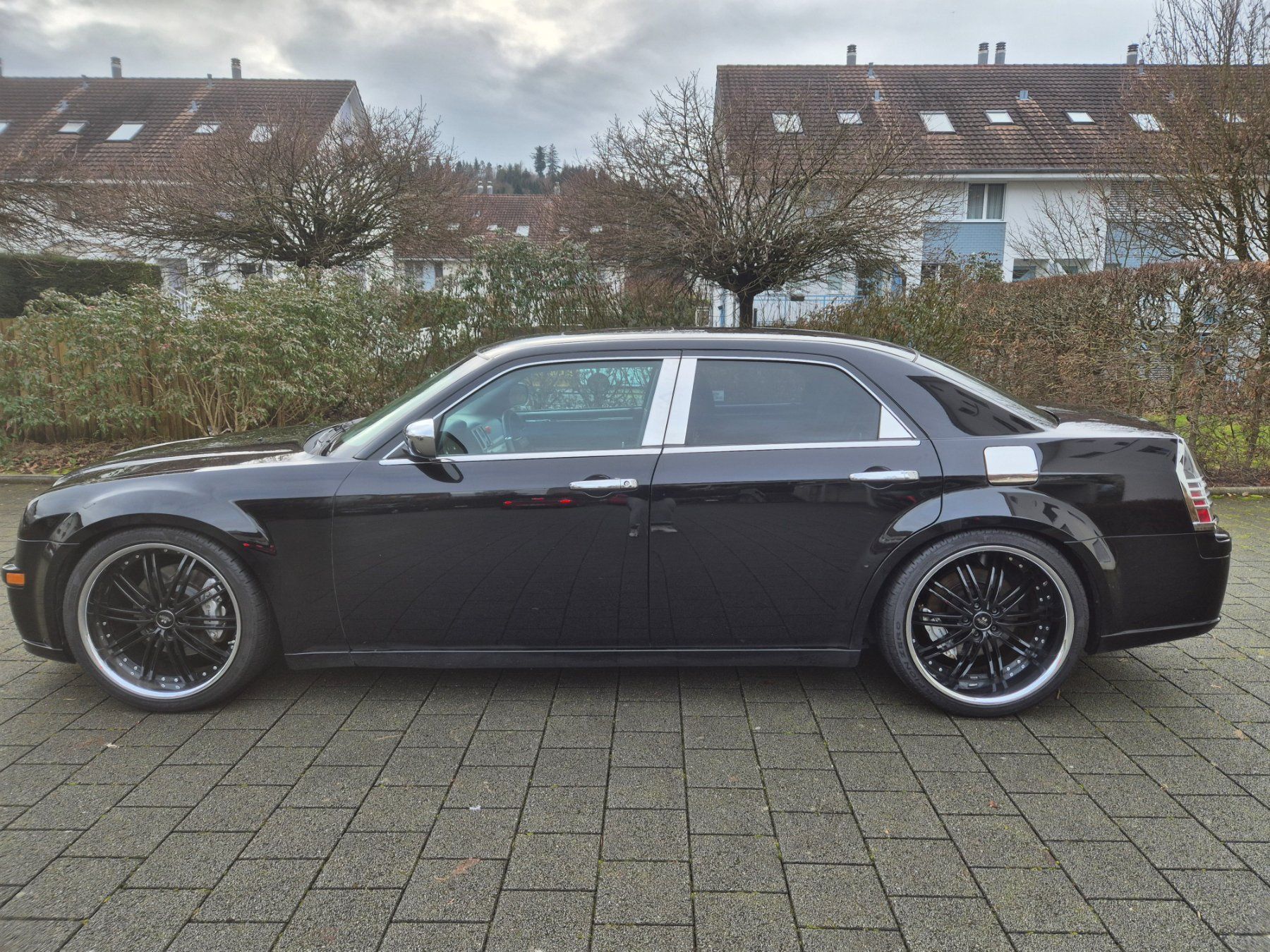 Chrysler Automobili: 6.1L Chrysler 300c SRT8 – Usato da luzern venduto da Rafi.1234 4
