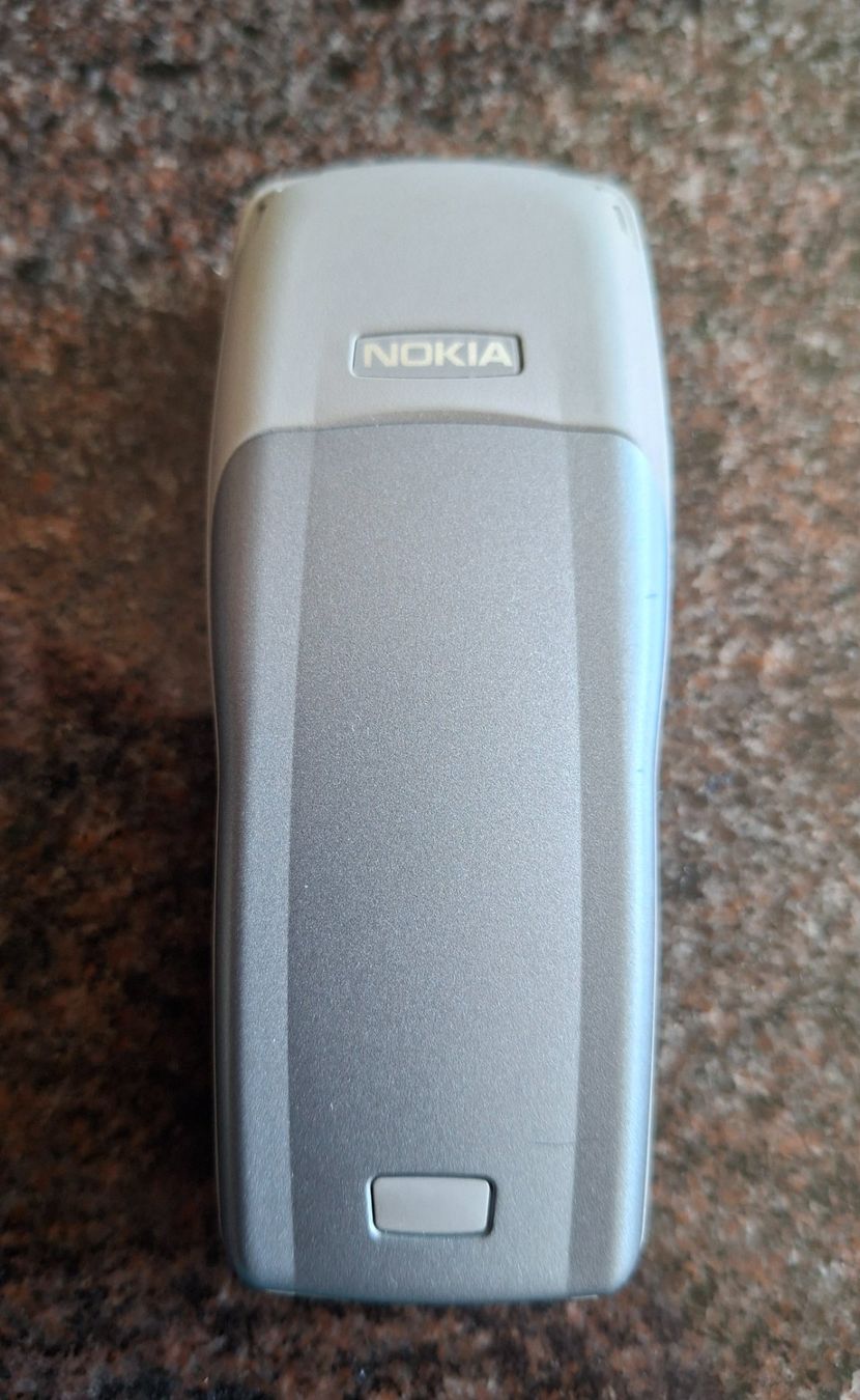 Nokia Portables: Nokia 1101Type RH-76 – Défectueux à Bern par Griffs_jetzt_zue 1