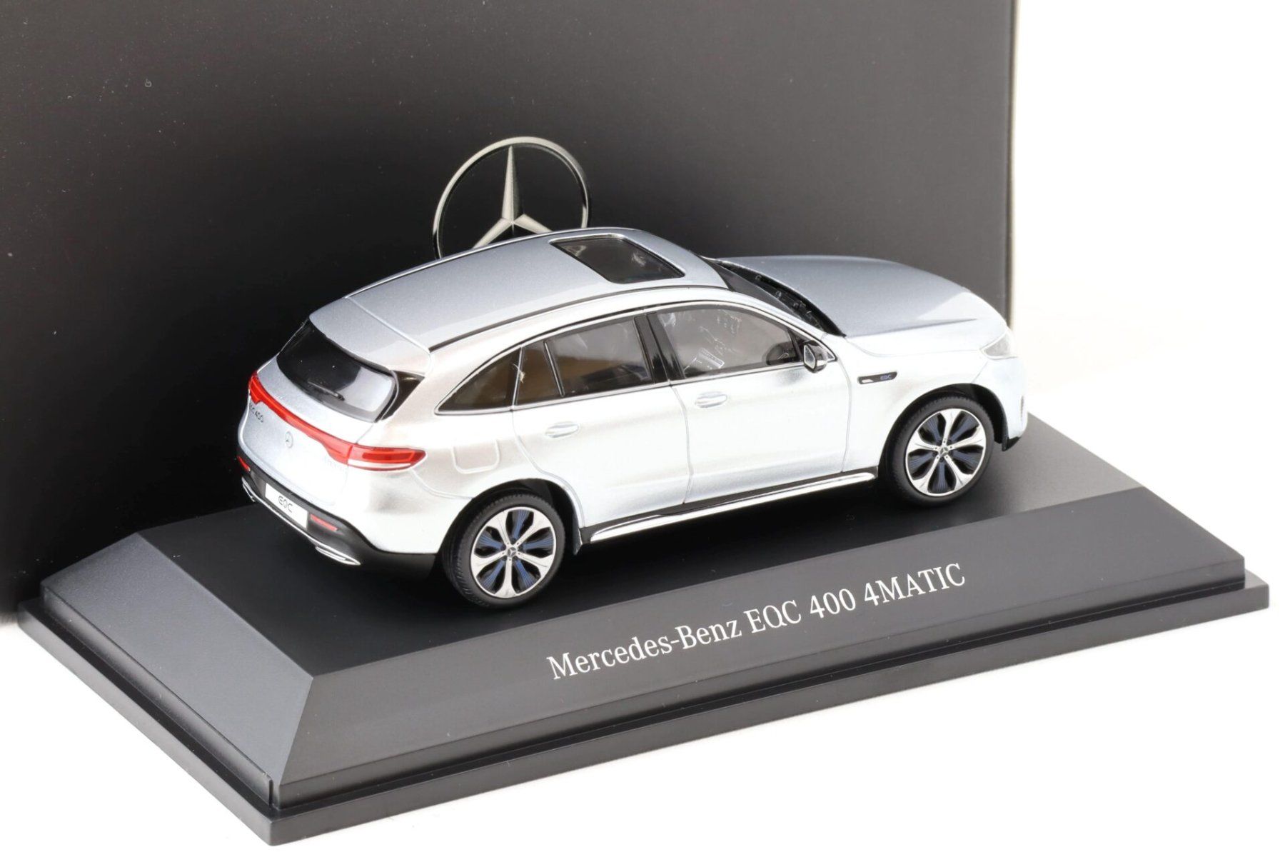 Mercedes-Benz Modellini d'auto: Mercedes-Benz EQC – Nuovo e nell'imballaggio originale da Flawil venduto da Imperiosud 1