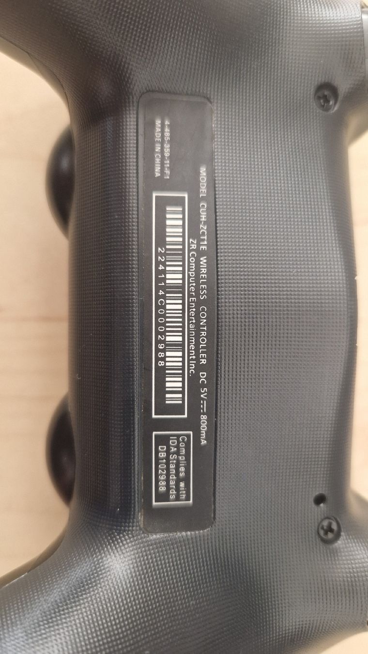 Sony Console: PlayStation 4 |500GB | CUH-1003A | +3 Controller | +4 Games – Usato da Neuenkirch venduto da B.-S. 2