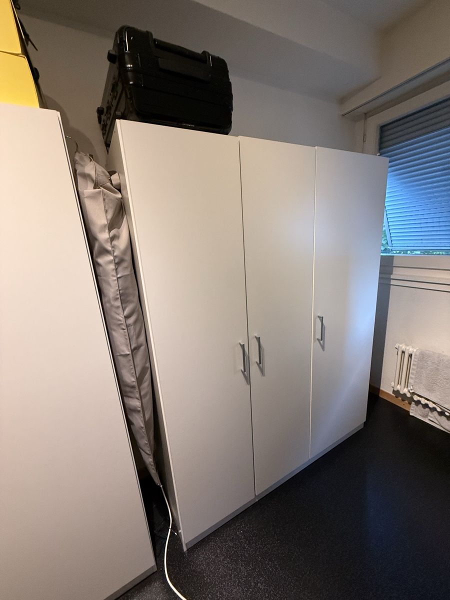 Ikea Schränke: Armoire IKEA – Gebraucht aus pully von asi_w6gl 1