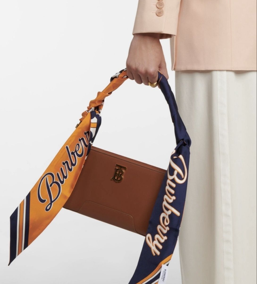 Burberry Foulard & Sciarpe: Burberry TB Monogram Seiden-Twilly Schal Orange – Nuovo (secondo la descrizione) da Zürich venduto da Recode.Fashion 7