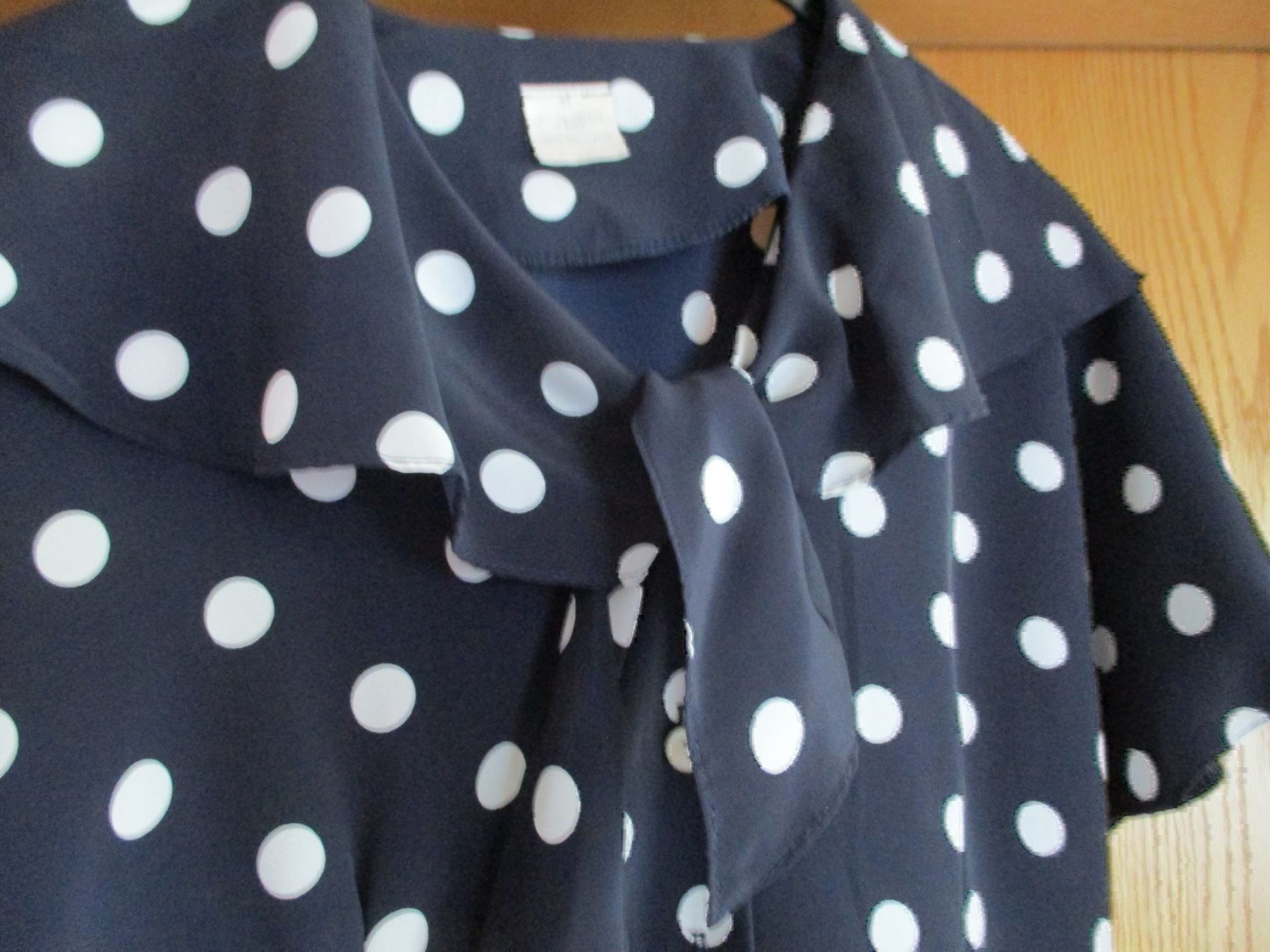 Vestiti: Kleid mit Punkten / neuwertig – Nuovo (secondo la descrizione) da Flumenthal venduto da novbra 1