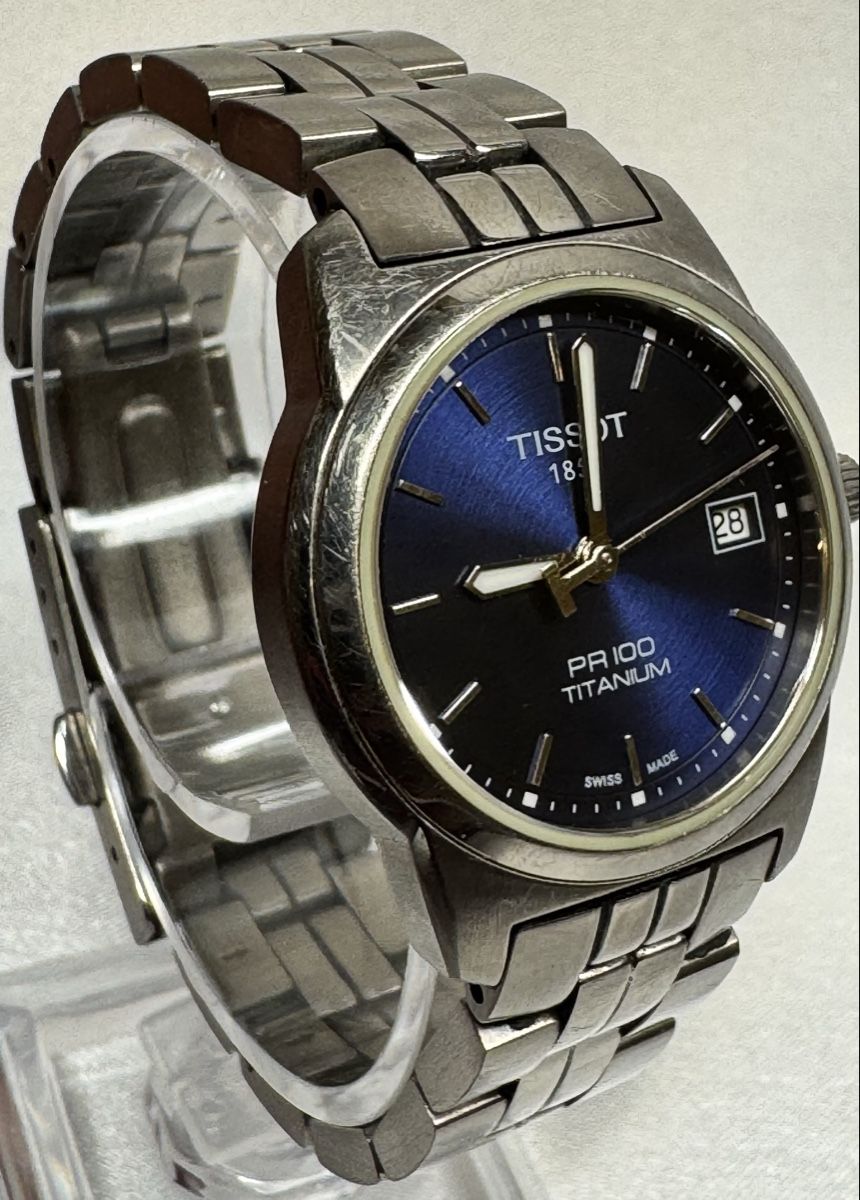 Tissot Orologi: Tissot PR 100 Titanium Blaue Zifferblatt – Usato da Untersiggenthal venduto da TimeandShine 1