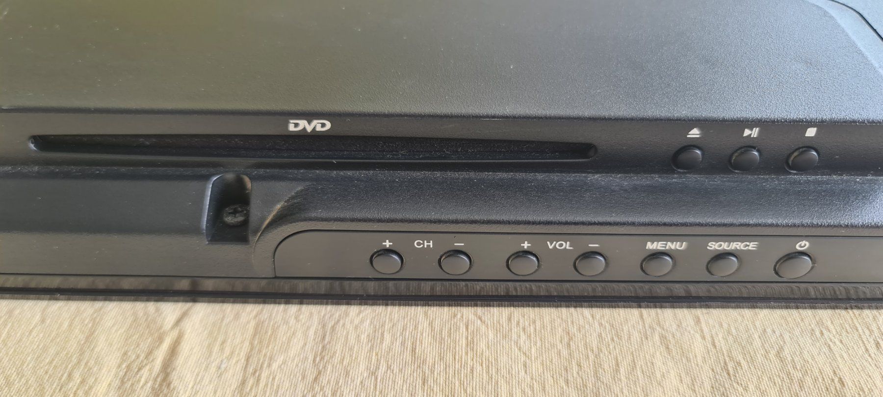 Fernseher: 22 Zoll Camping TV Alphatronic mit DVD – Gebraucht aus Meisterschwanden von Idefix48 8