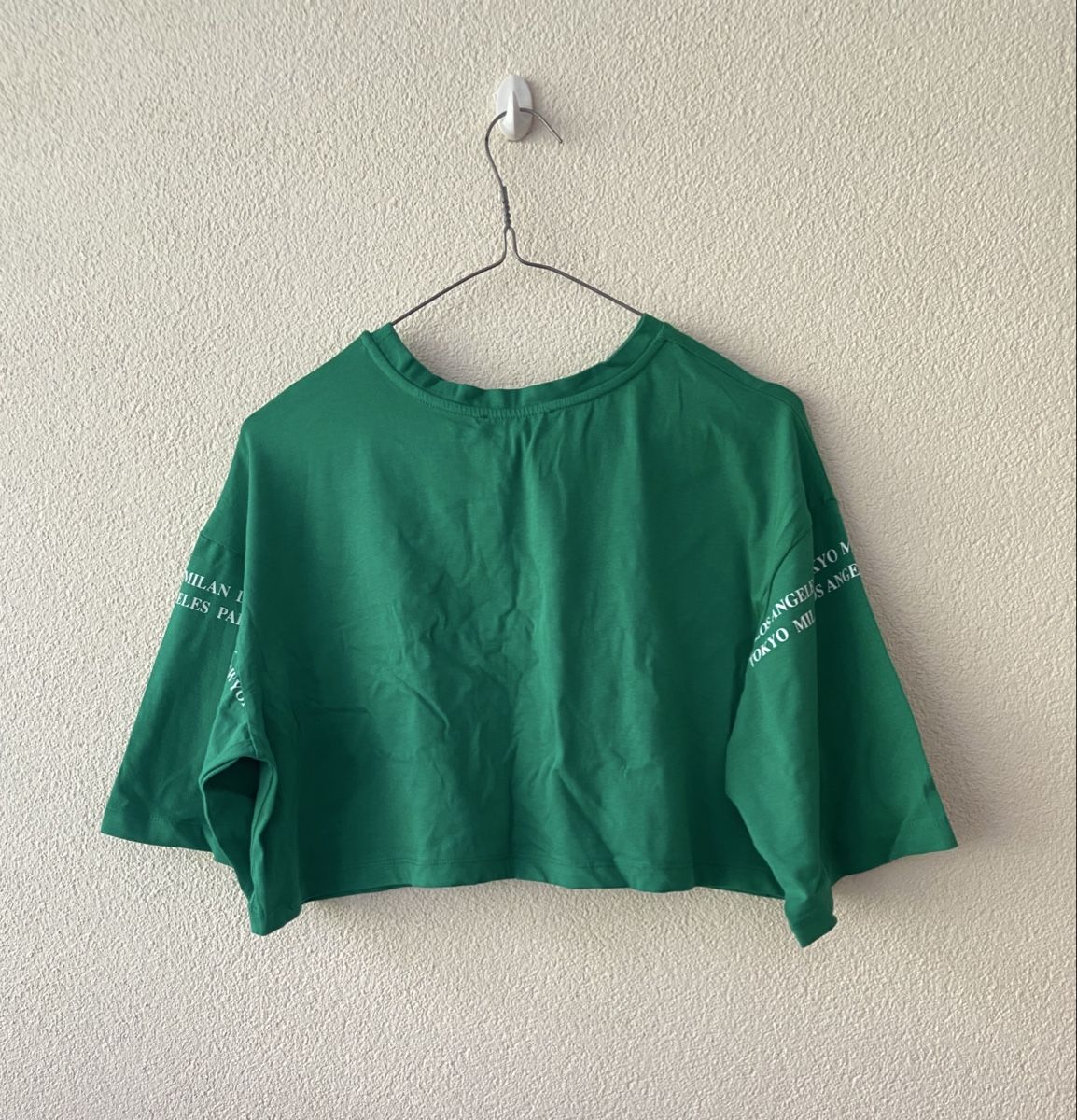 T-shirt: Crop top – Usato da Gordola venduto da arizi_shop 1