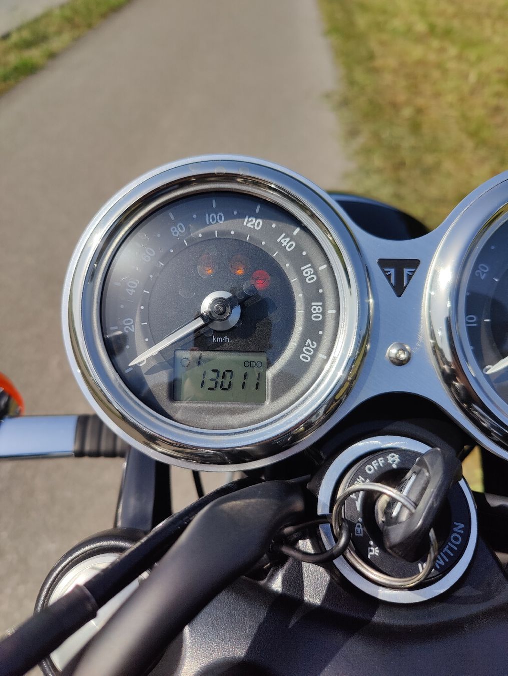 Triumph Strada: Triumph Bonneville T100 ABS 2017 – Usato da Rüti ZH venduto da Mazogg 4