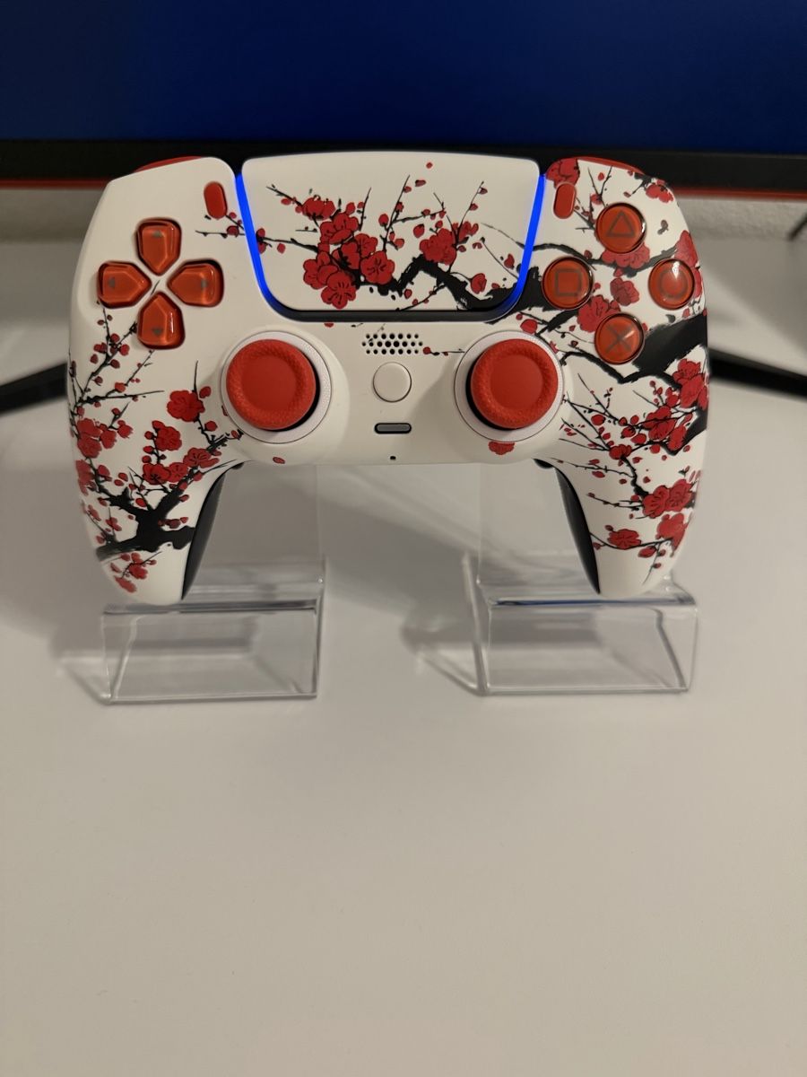 Sony Controller: PS5 DualSense Controller – Custom Sakura Edition 🌸 – Usato da Buchs ZH venduto da san_ku 1
