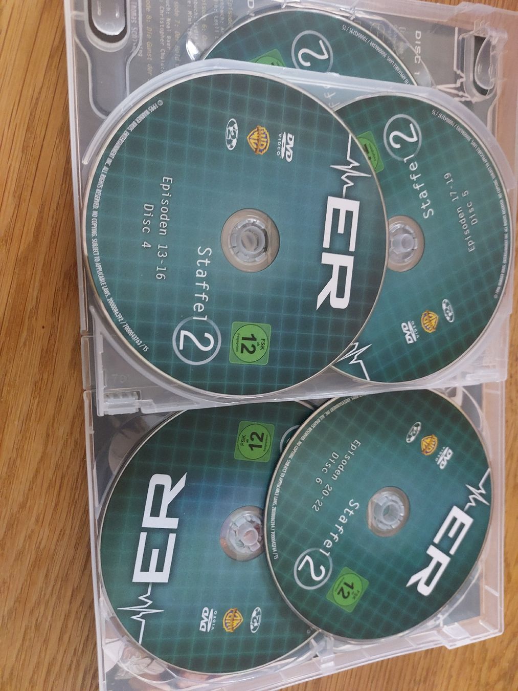 Tutti i DVDs: Die komplette 2. Staffel ER – Usato da Landquart venduto da Cedes 2