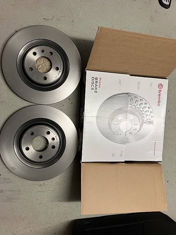Brembo Tutti pezzi di ricambio auto: SQ5 Brembo Bremsscheiben – Nuovo e nell'imballaggio originale da Adlikon venduto da Tobi1515 1