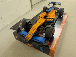 LEGO Technic 42141 McLaren Formula 1 Rennwagen - Komplett