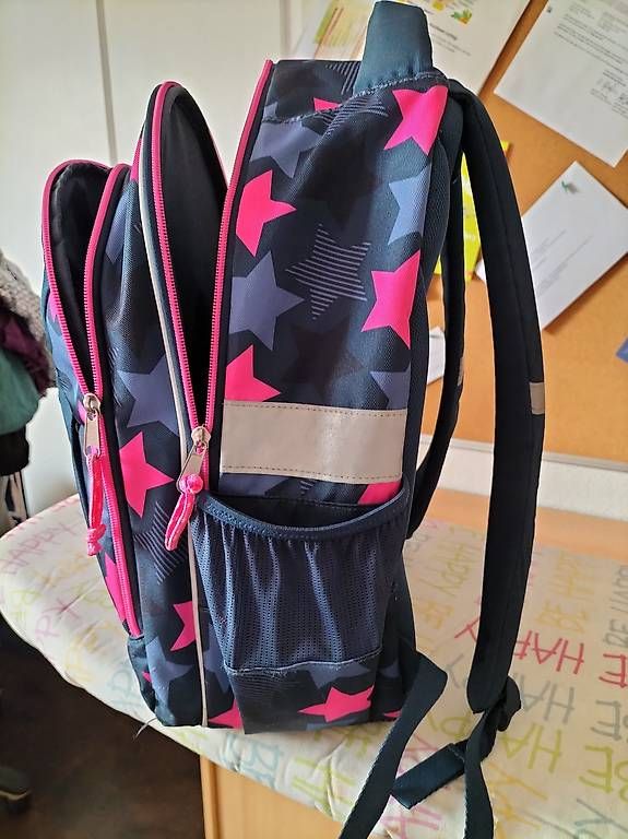 Kindertaschen: Schülerthek/Schulranzen/Tasche – Gebraucht aus Amriswil von cbe_cr6q 1