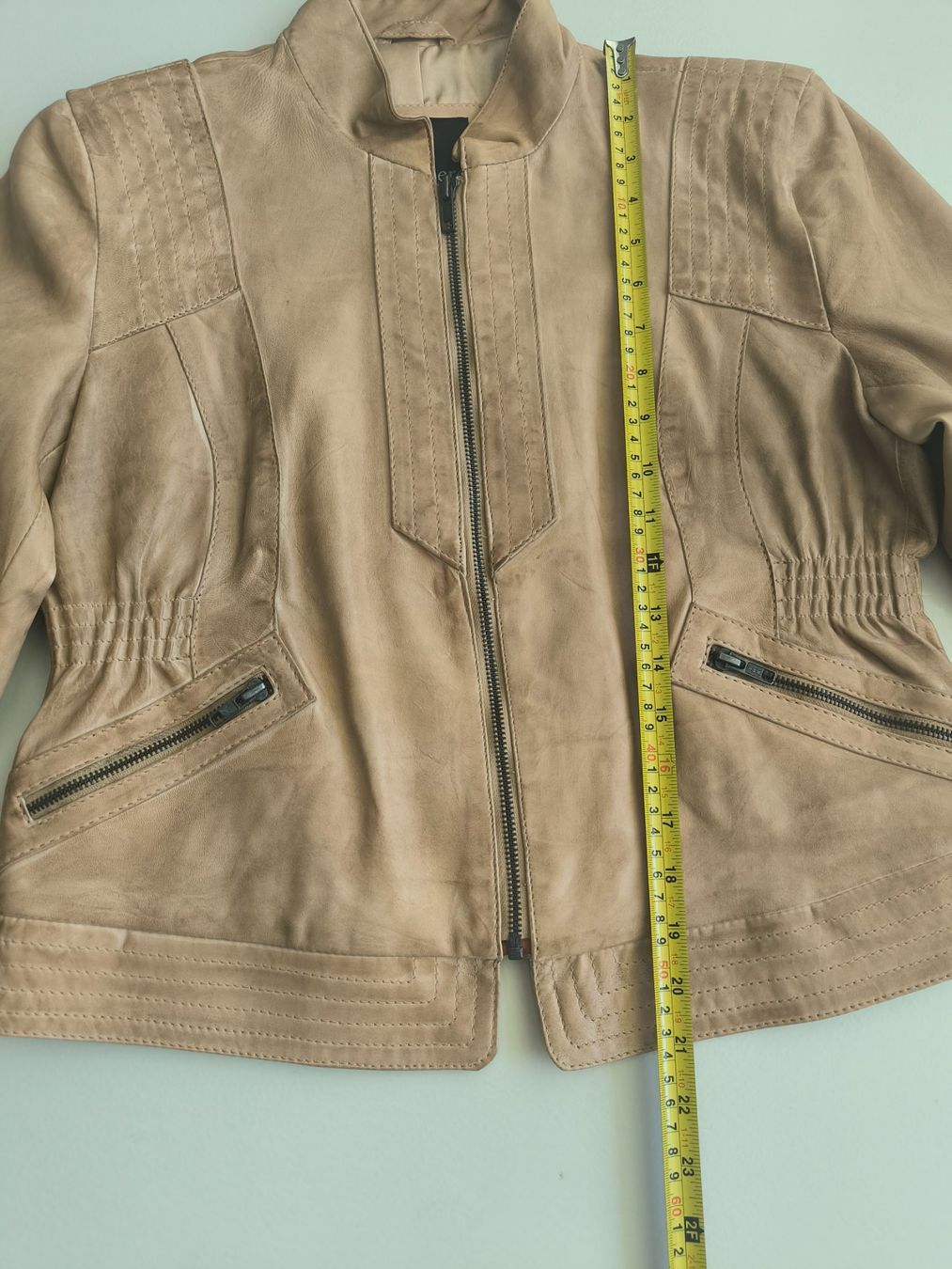 Giacche: Echtleder beige Jacke mittel – Usato da Wallisellen venduto da C_DM 4