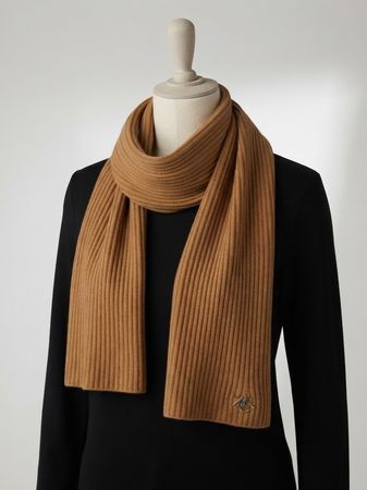 Neuer Marc Cain Elegantes Plissee Schal  in beige