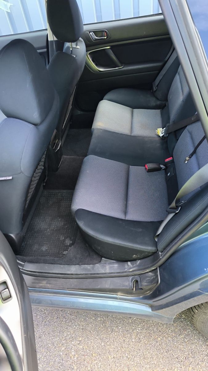 Subaru Autos: Subaru Legacy 2.5 AWD – Defekt aus Rickenbach Sulz von as-sa 7