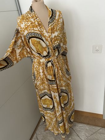 Kleid mit Print Grösse S/M