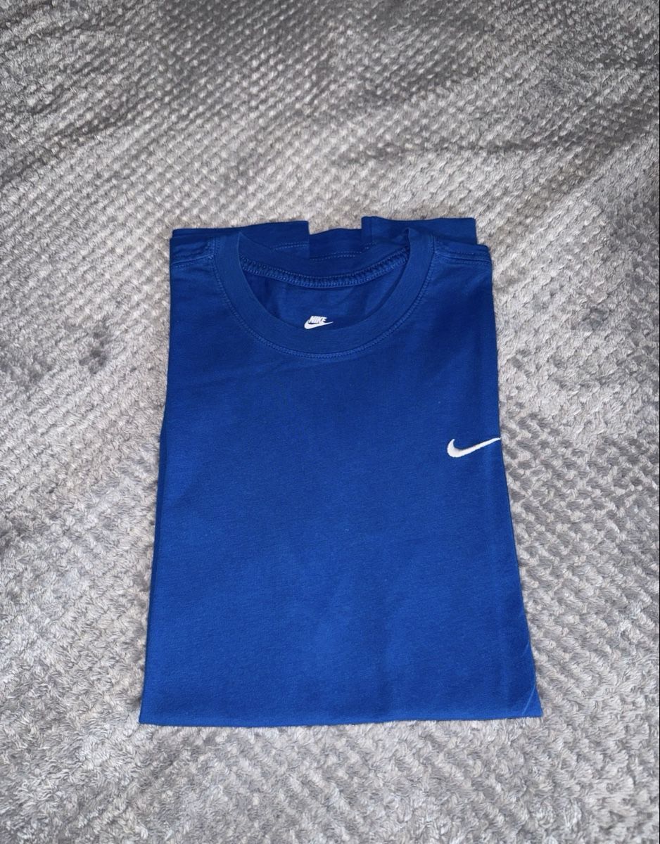 Nike T-shirt: T-SHIRT NIKE BLEU – Usato da Aigle venduto da ama_n8k2