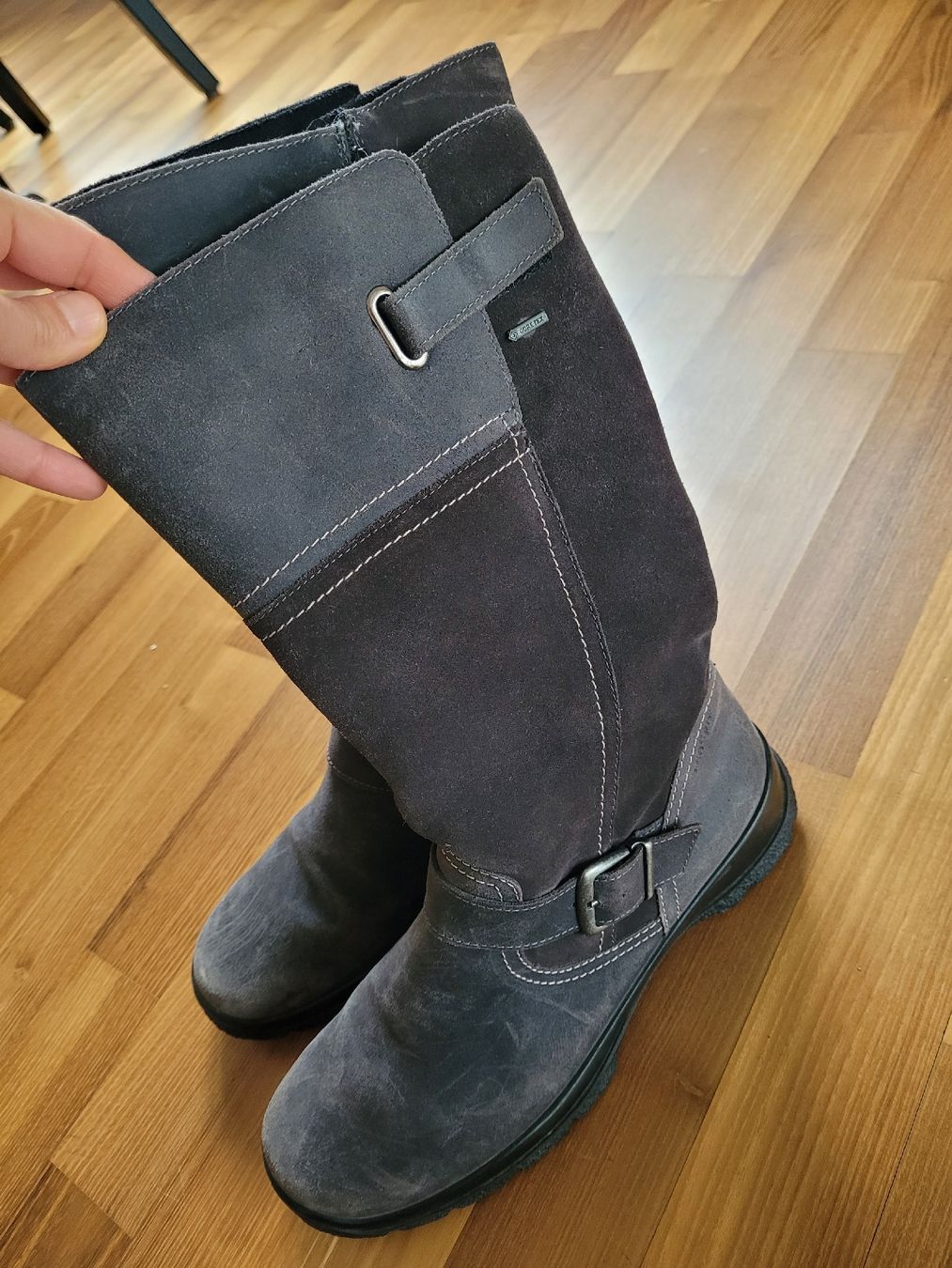 Legero Scarpe da donna: legero Winterstiefel Grösse 41.5 bzw. 7.5 – Nuovo (secondo la descrizione) da Winterthur venduto da sotbar