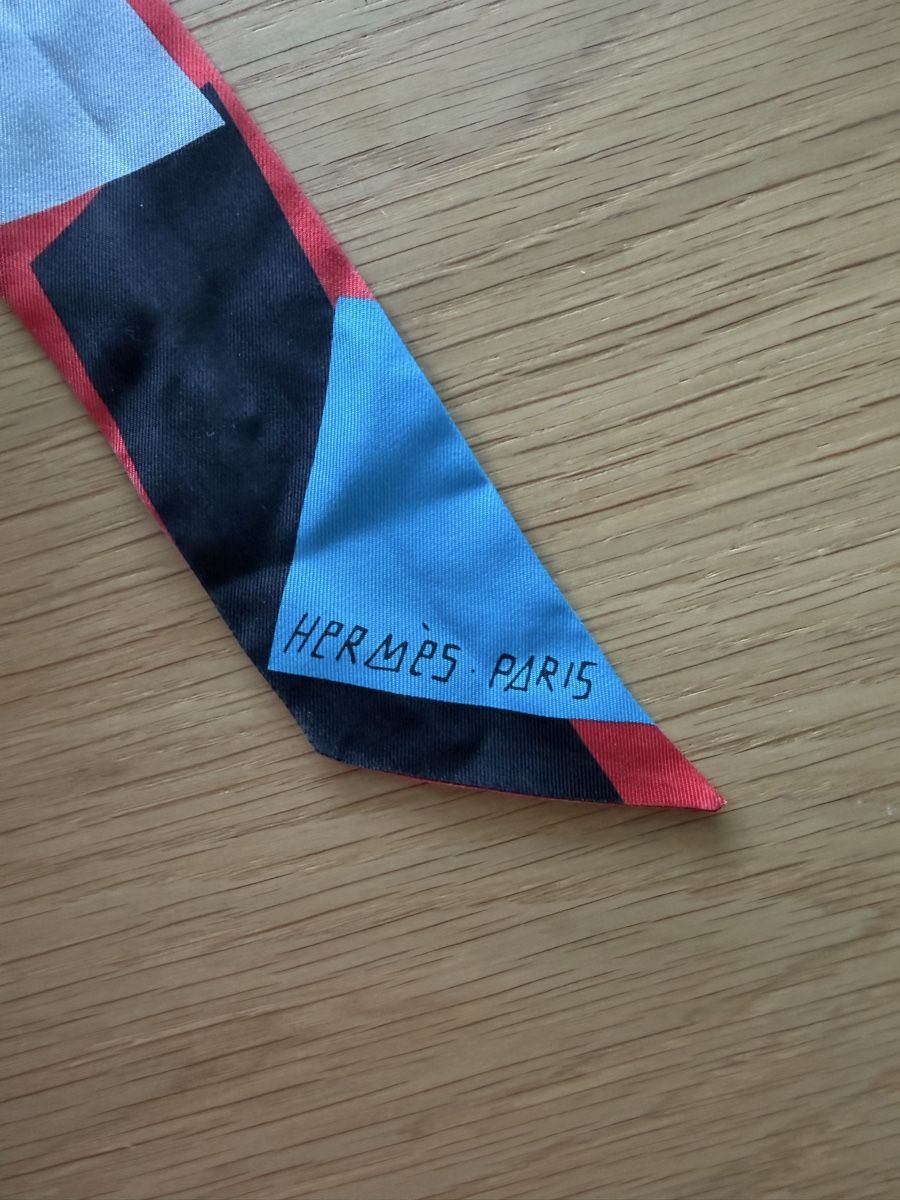 Hermès Foulards, Tücher & Schals: Hermès, twilly  – Gebraucht aus Cernier von 1234V 1