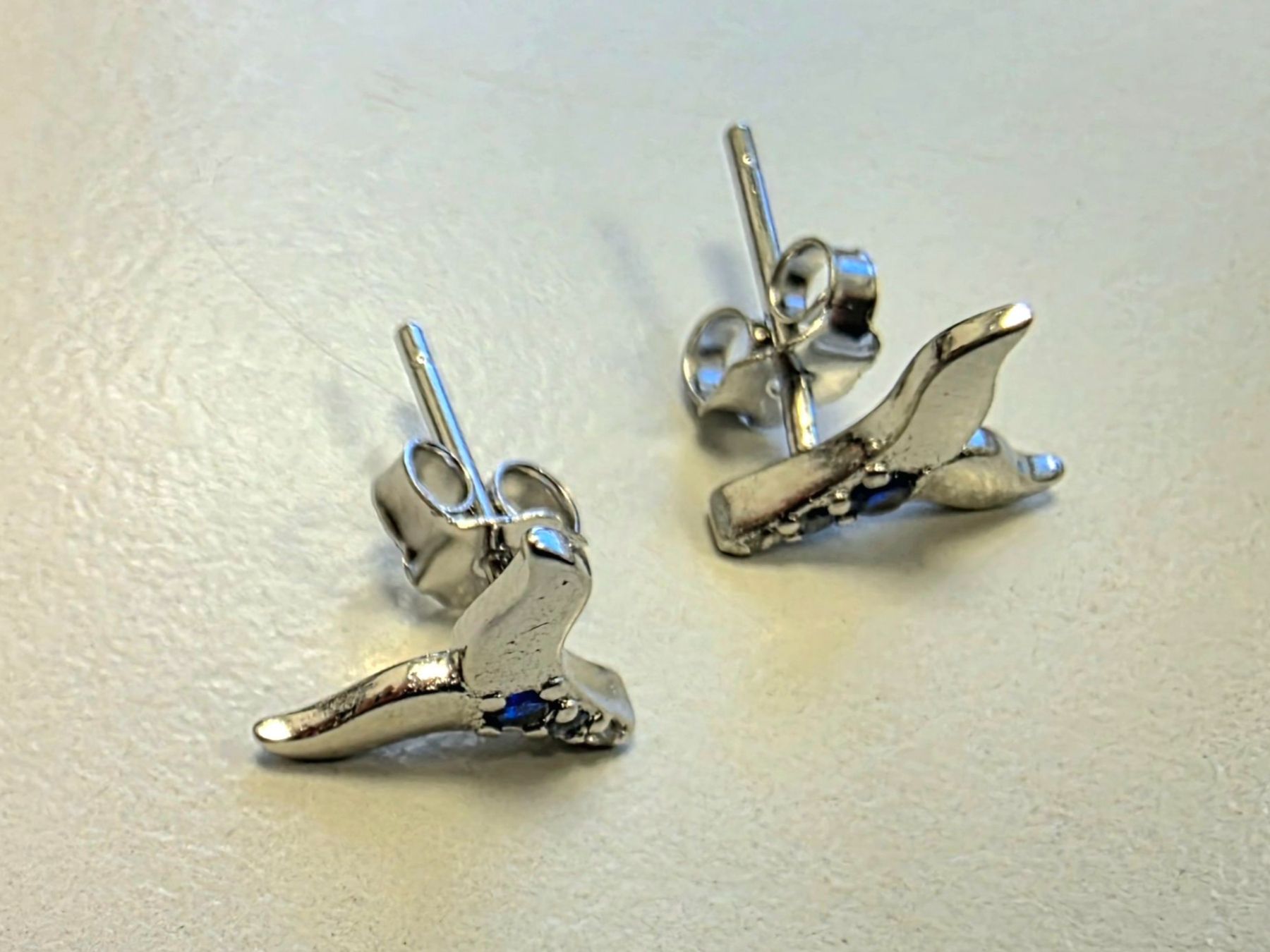 Boucles d'oreille: Ohrstecker Delfin Silber 925 – Neuf (Voir description) à Madetswil par triforuz 1