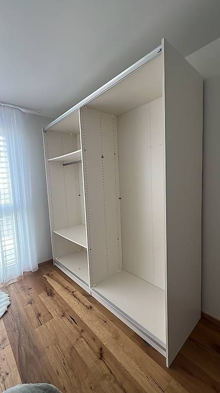 Armadi: Kleiderschrank – Usato da  venduto da