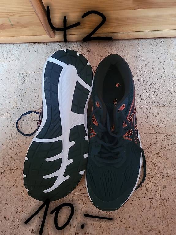 Scarpe da uomo: Schuhe Boy 40-42 – Usato da Iseltwald venduto da Bone011 1