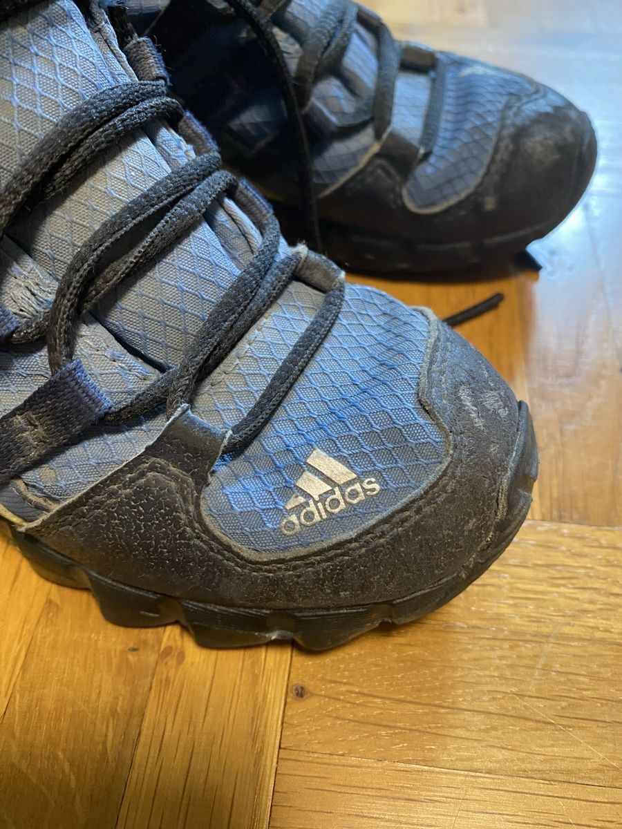 Adidas Scarpe per ragazzi: Kinder Wanderschuhe von Adidas Terrex Gr 25 – Usato da Zizers venduto da dalaub 2