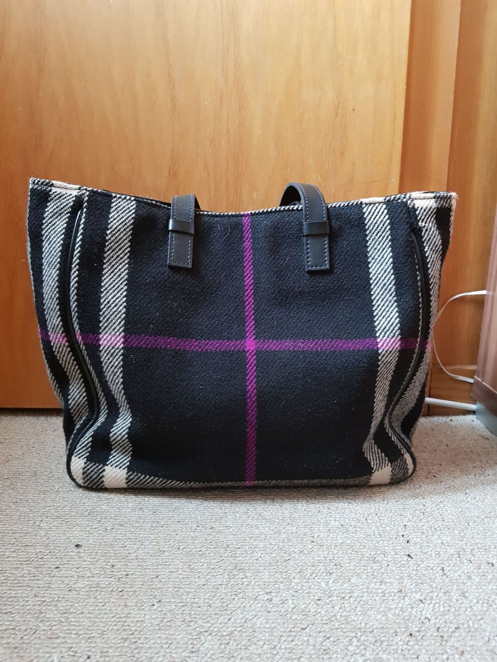 Burberry Borse da donna: Originale Burberry Tasche – Usato da Zweisimmen venduto da Adorable 1