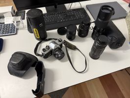 Pentax Spiegelreflexfilmkamera im Set mit div. Zubehör